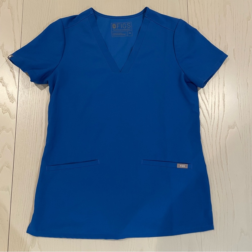 FIGS Casma Scrub Top FW1100 (Royal Blue #1289) - Size XSmall